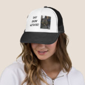 De stier van de muur, ze weten niets. trucker pet (In situ)