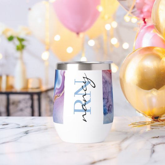 De stijl van de douanewaterfles: Stemless wijntuim (Vrijgezellenfeest)