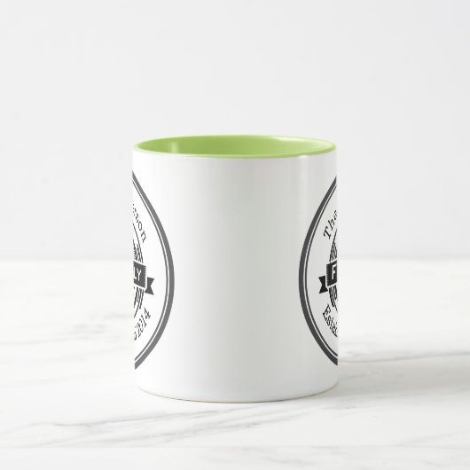 De Stijl van de Retro Aangepaste Familienaam van d Mok (Midden)