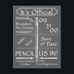 De  stijl van het Chalkboard sparen de Datum/nodig Aankondigingskaart<br><div class="desc">Veel plezier met dit en krijtbordgeïnspireerde grafische ontwerp. Aanbevolen is een stijl banner en een stijlpotlood. De gasten zullen onder de indruk zijn van uw verzoek om uw datum op hun kalender te houden! De achtergrondkleur kan worden veranderd om uw eigen kleurenschema te passen. Tekstlettergrootte, -stijl en -kleur kunnen ook...</div>