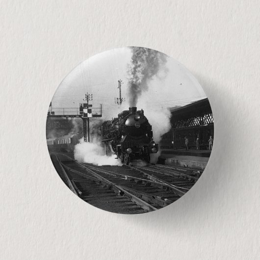 De stoomtrein komt eraan! circa 1864 de ronde button 3,2 cm (Voorkant)