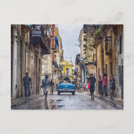 De straten van Havana kruisen in een oude auto Briefkaart (Voorkant)