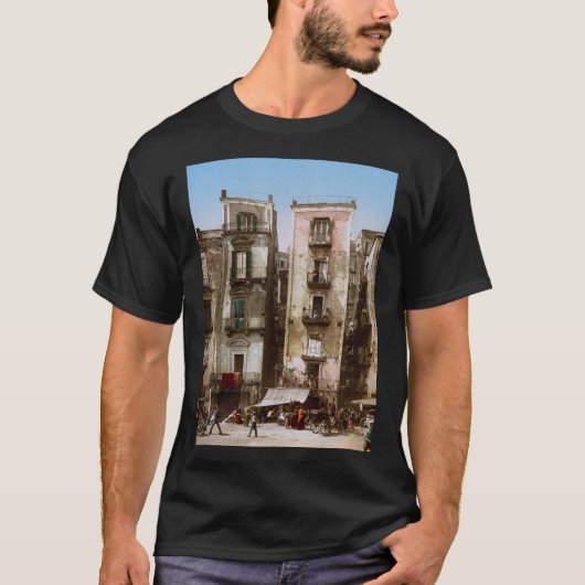 De straten van Napels, Italië rond 1900 T-shirt (Voorkant)