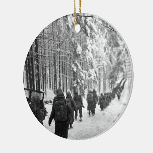 De strijd tegen de plaag keramisch ornament (Links)