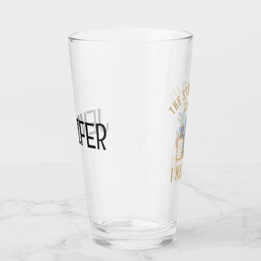 De studenten roepen dat ik weg moet glas (Rechts)