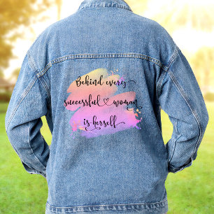 De succesvolle Roze Waterverf van het Manuscript v Denim Jacket
