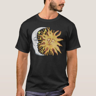 De Sun Moon van de Mannen van de bergen T-shirt