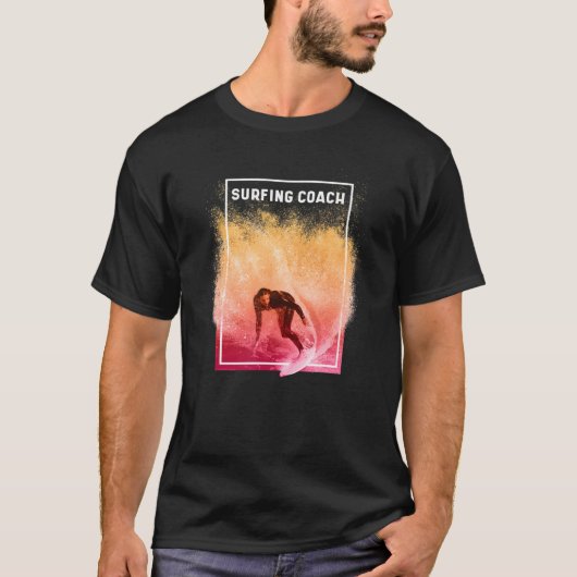 De Surfcoach Geweldig Surfer-ontwerp T-shirt (Voorkant)