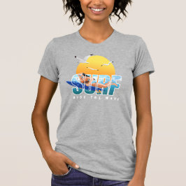 De Surfer rijdt op de Golf | Vrouwen Slim Fit T-shirt