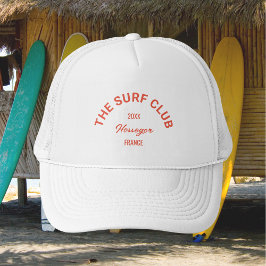 De Surven Club Custom Red Crest Surfers Wit Trucker Pet