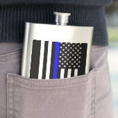 De symbolische Amerikaanse vlag met een blauwe lij Heupfles (Voorbeeld)