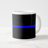 De symbolische dun blauwe lijn grafisch grote koffiekop (Voorkant rechts)