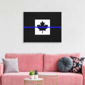 De symbolische dun blauwe lijn op Canadese maaple  Canvas Afdruk (Insitu (Woonkamer))