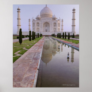 De Taj Mahal weerspiegelde zich perfect in de stil Poster
