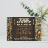 De tante is over de camo-bridal-show kaart (Staand voorkant)