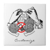 De telefoon is op Knit Thunder_Cove Tegeltje (Voorkant)