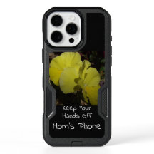 De telefoon van mama houdt je handen af