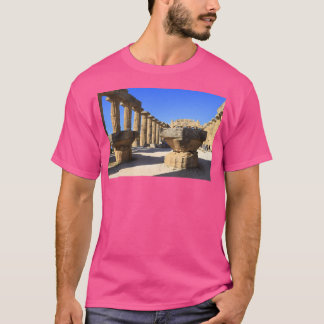 De tempel van Hera in Selinunte T-shirt