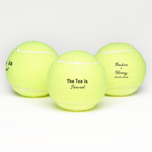 De Thee Is Geserveerd Grappige Stunt Monogram & Na Tennisballen