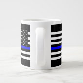 De Thin Blue Line Black en White US vlag Grote Koffiekop (Achterkant)