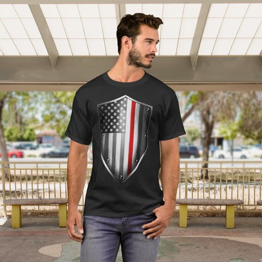 De Thin Red Line van Courage Insignia Black T-shirt