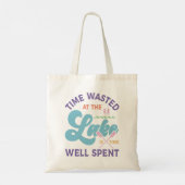 De tijd aan het meer is goed besteed tote bag (Achterkant)