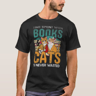 De tijd die met boeken en katten wordt besteed, is t-shirt