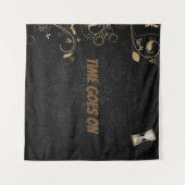 De tijd gaat door op Tapestry. Wandkleed (Voorkant (horizontaal))