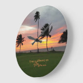 De tijd is anders op Maui Wall Clock Grote Klok (Hoek)