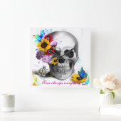 De tijd verandert alles aan de florale vlindersche vierkante klok (Huis)