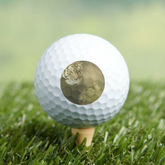 De tijger en de keuken, Golf Balls Golfballen (Insitu Shirt)