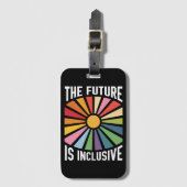 De Toekomst is Inclusief Regenboog Pride Transrech Bagagelabel (Voorkant (verticaal))