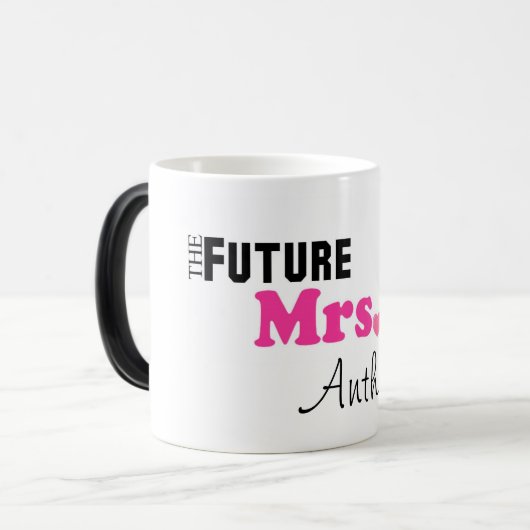 De toekomstige Mok van mevrouw Custom (Voorkant links)