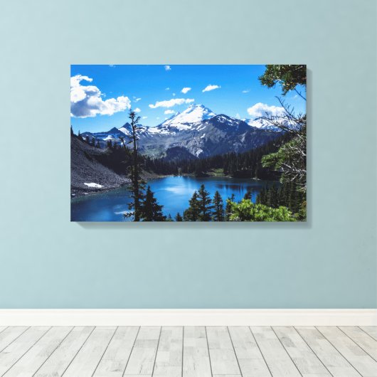 De top van Mt Baker Canvas Afdruk (Insitu (Houten vloer))