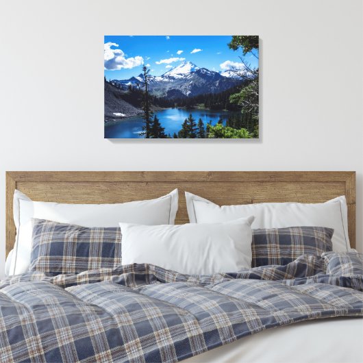De top van Mt Baker Canvas Afdruk (Insitu (Slaapkamer))