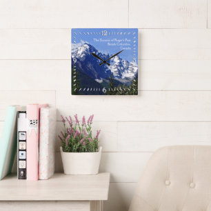De top van Roger's Pass Wall Clock Vierkante Klok