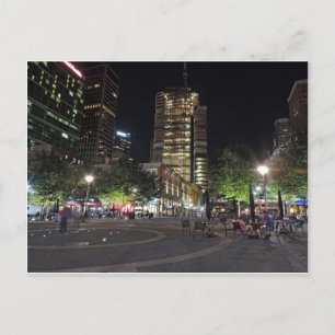 De toren op het PNC Plaza bij nacht Briefkaart
