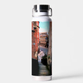 De trappen van Newcastle Waterfles (Achterkant)