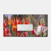 De tuin van de bloemenvlammen bureaumat (Keyboard & Muis)