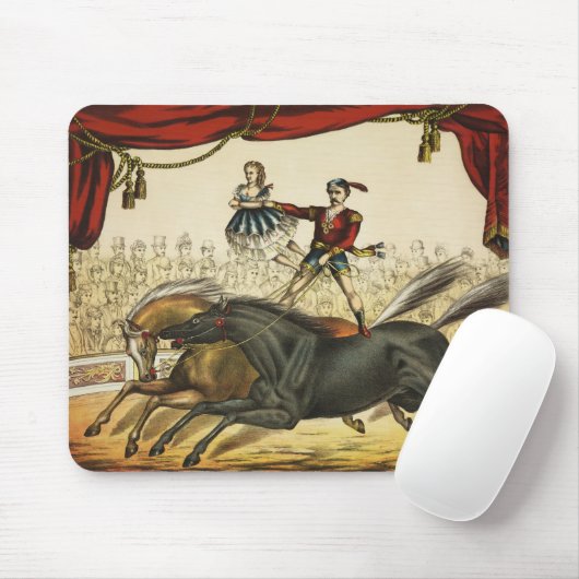 De twee paardenacts zijn Circus Performance, Circa Muismat (Met muis)