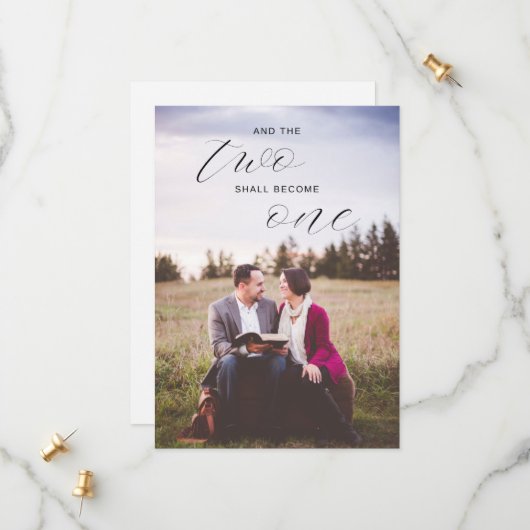 De twee zullen één religieuze foto worden save the date (Voorkant / Achterkant in situ)