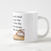 De tweede muis krijgt de kaas grote koffiekop (Rechts)