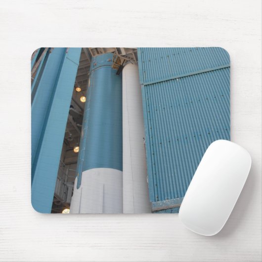 De tweede vaste raketmotor wordt in een loodje gep muismat (Met muis)