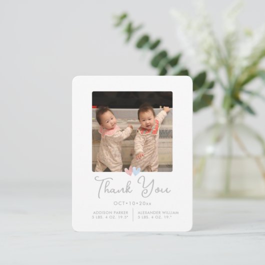 De Twins van ArtsApp tonen Dank u+Aankondiging van Kaart (Staand voorkant)