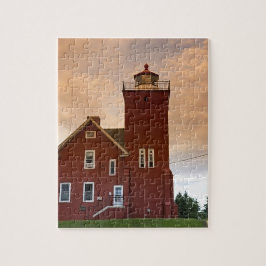 De Two Harbors Lighthouse met uitzicht op Agate Ba Legpuzzel (Verticaal)