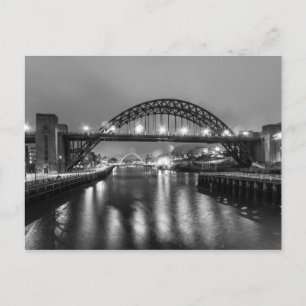 De Tyne Bridge 's nachts Briefkaart