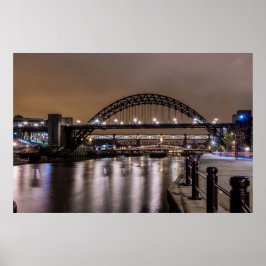 De Tyne Bridges 's nachts Poster
