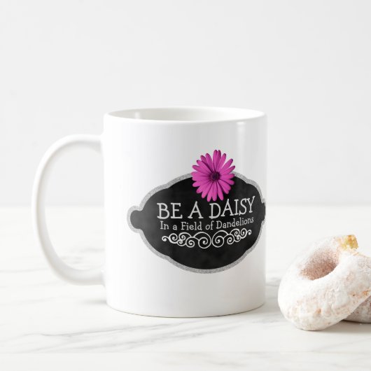 De Typografie van Daisy Flower Girly Inspirational Koffiemok (Met donut)
