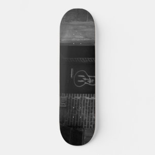 De uitgang persoonlijk skateboard