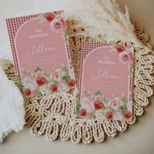 De uitnodiging van het meisje van de zoete aardbei